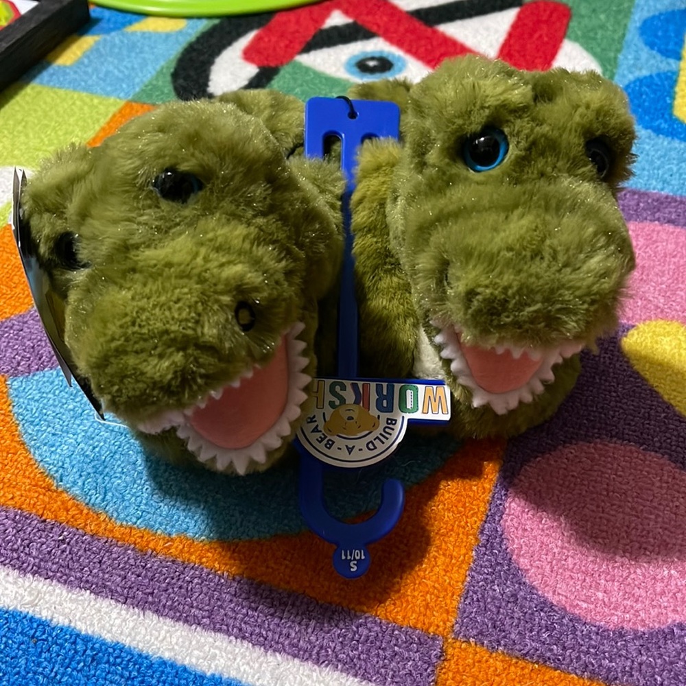 BUILD A BEAR WORKSHOP CHARACTER SLIPPERS DINO